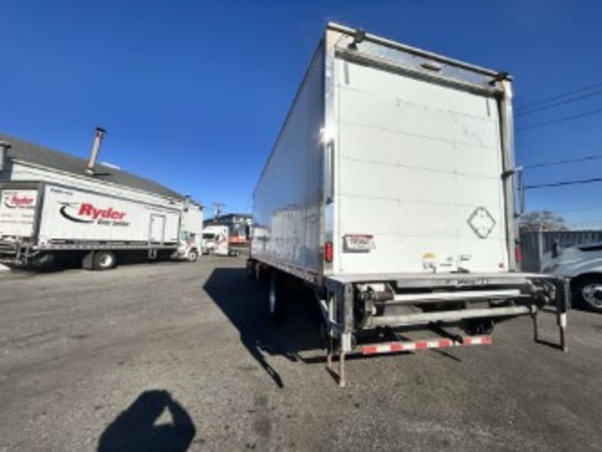 2019 Freightliner M2 106 in Newark, NJ — photo 4