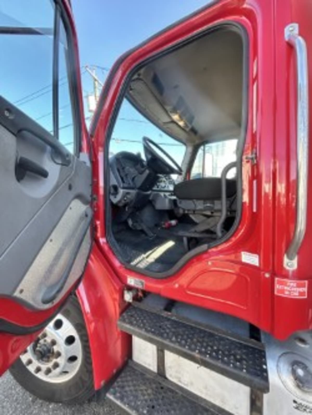 2019 Freightliner M2 106 in Newark, NJ — photo 7