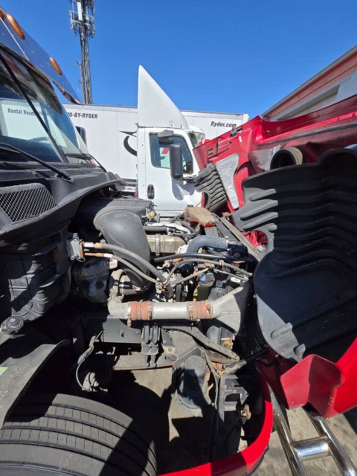 2019 Freightliner Cascadia in Kearny, NJ — photo 9