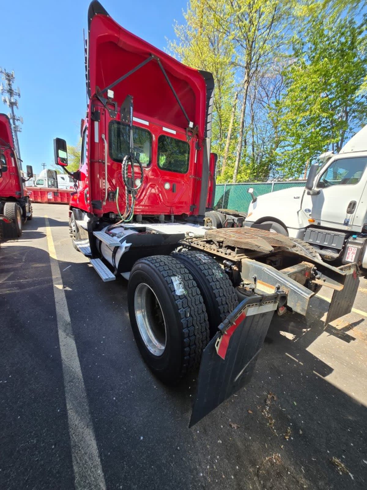 2019 Freightliner Cascadia in Kearny, NJ — photo 6