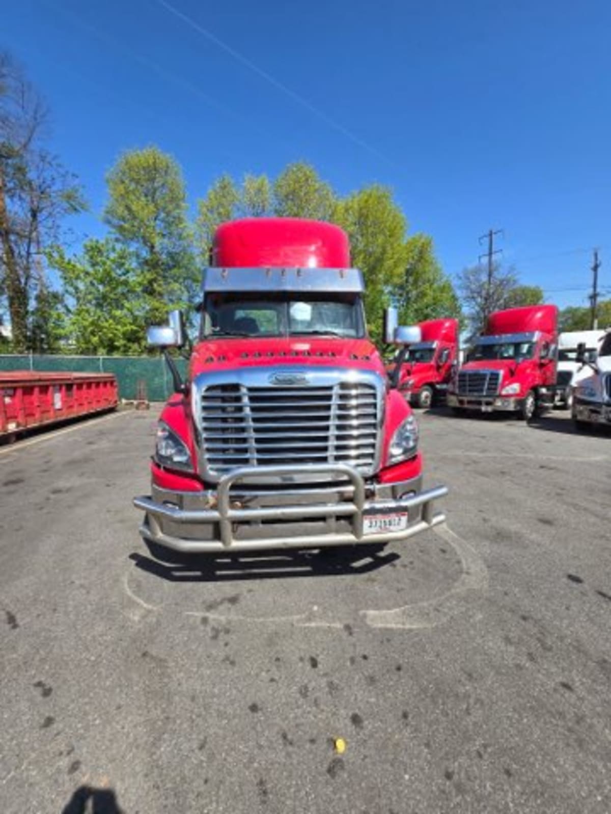 2019 Freightliner Cascadia in Kearny, NJ — photo 2