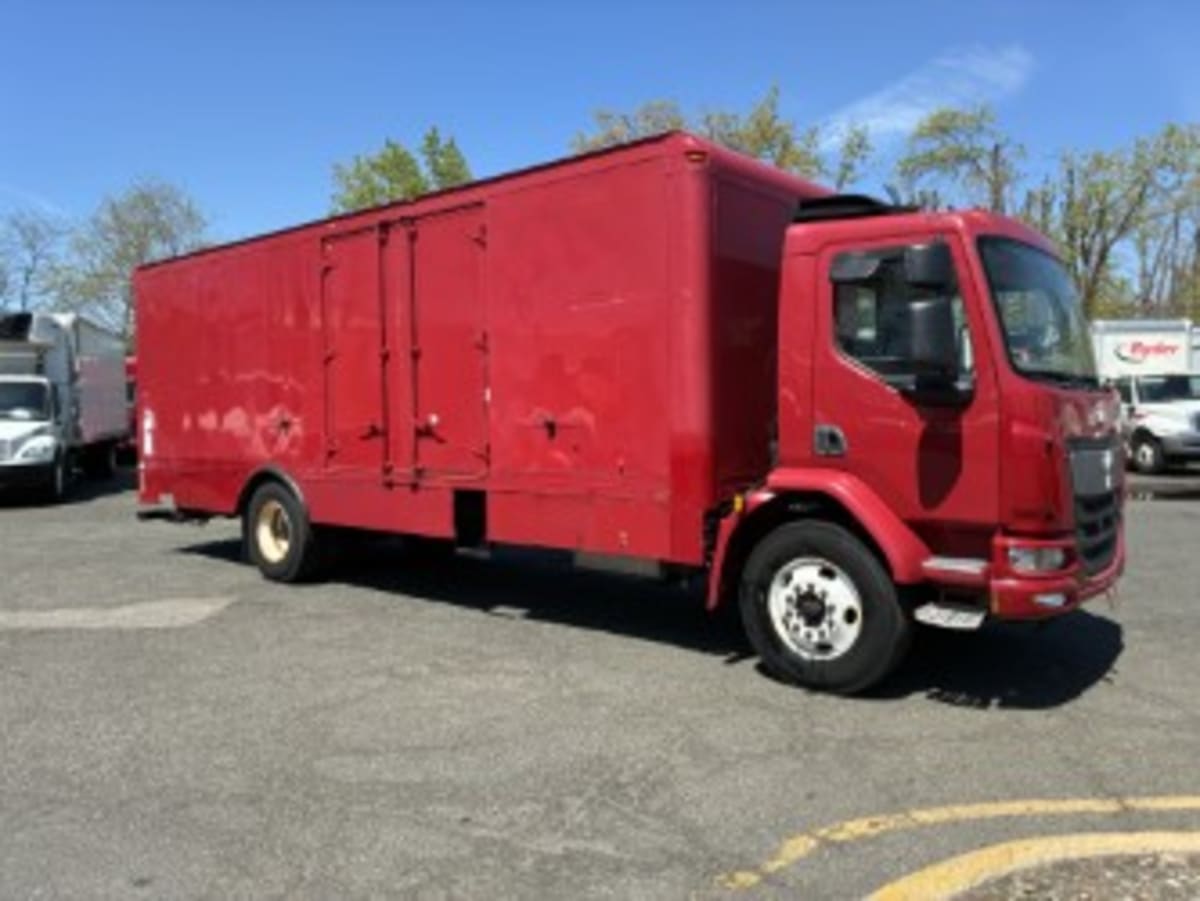 2019 Kenworth in Kearny, NJ — photo 3