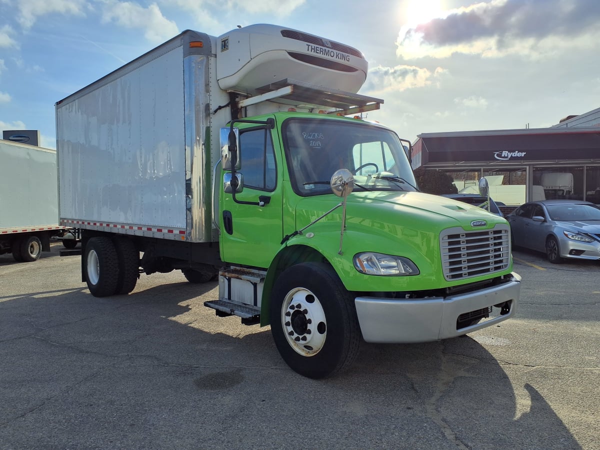 2019 Freightliner M2 106 in Warwick, RI — photo 3