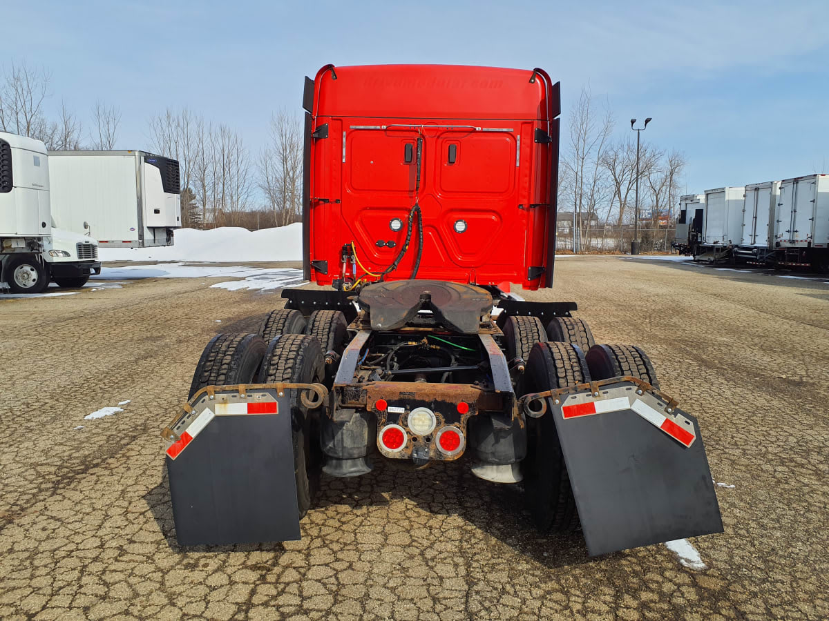 2019 Freightliner Cascadia in Wayland, MI — photo 5