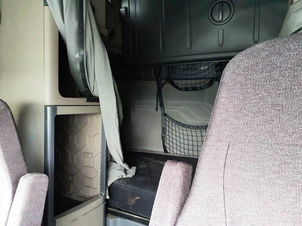 2019 Freightliner Cascadia in Indianapolis, IN — photo 8