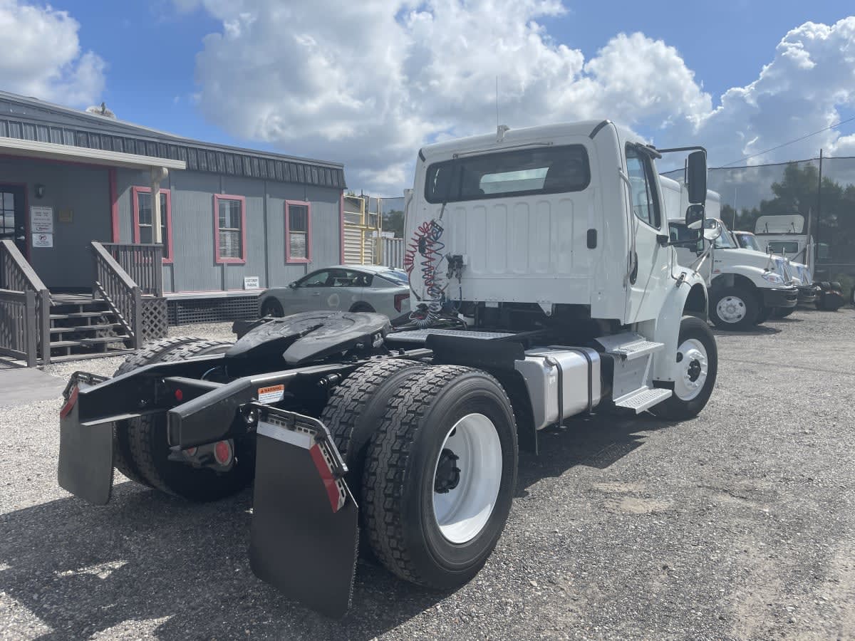 2019 Freightliner M2 106 in St. Rose, LA — photo 4