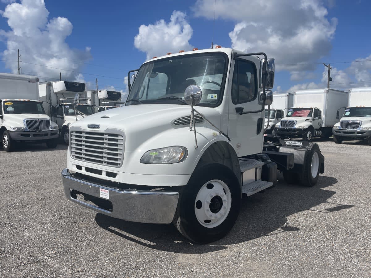 2019 Freightliner M2 106