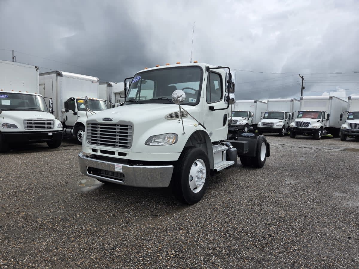 2019 Freightliner M2 106