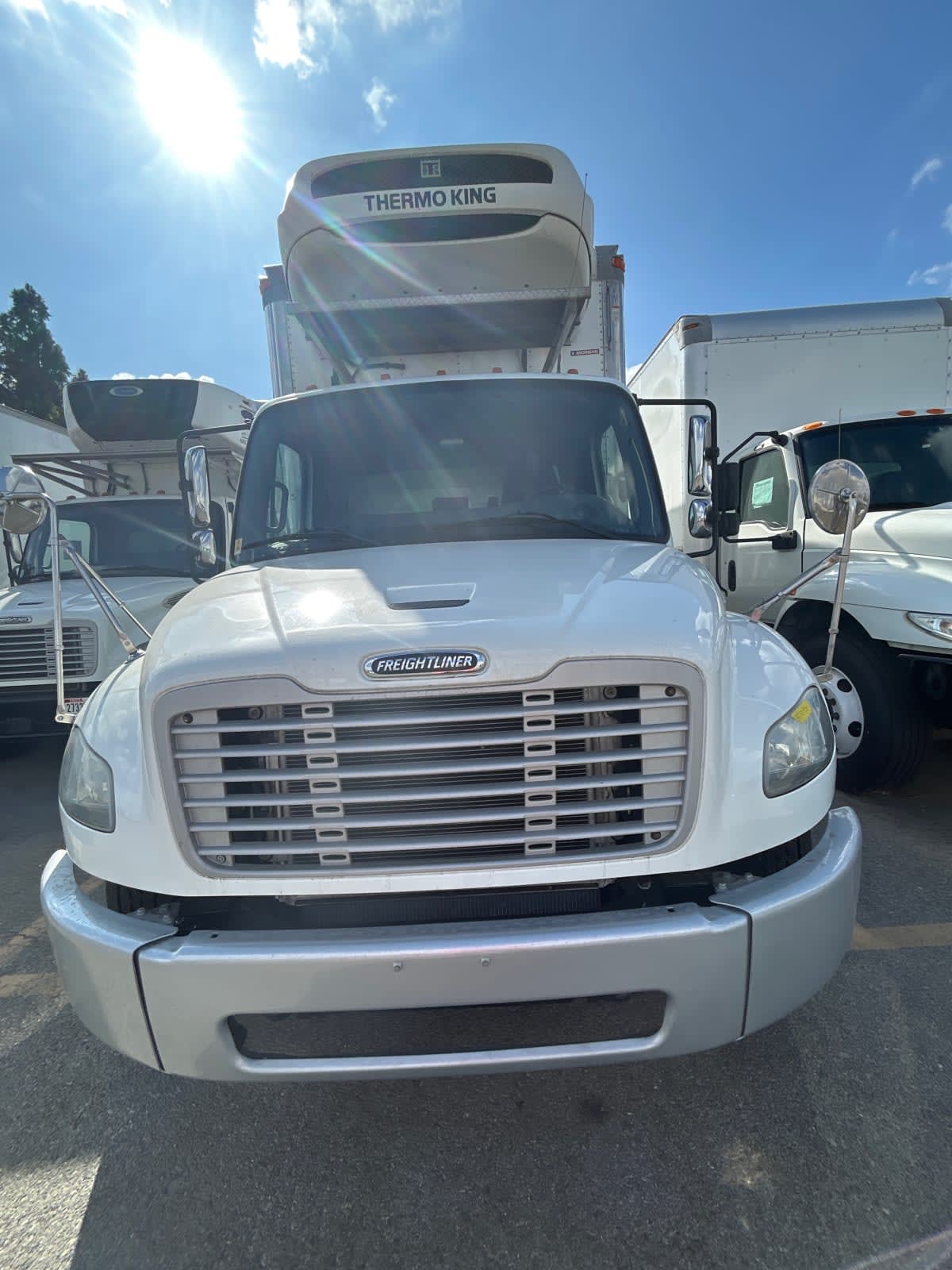 2019 Freightliner M2 106 in Pomona, CA — photo 2