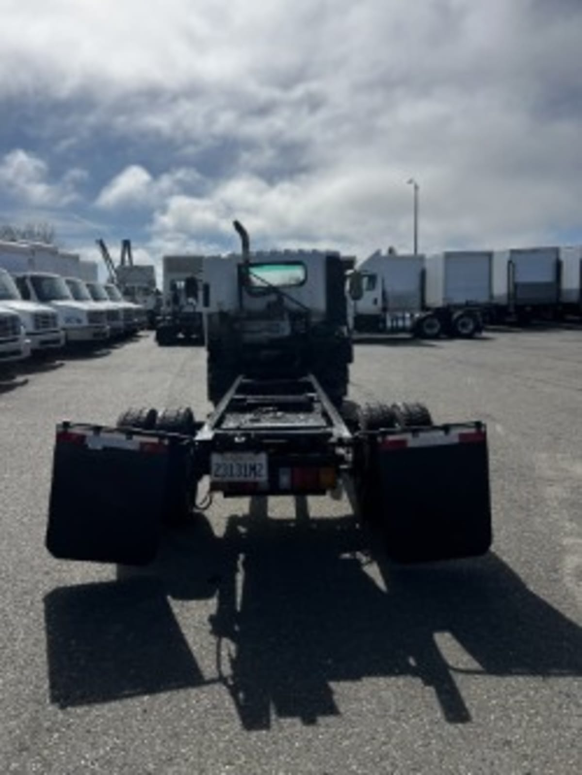 2019 Isuzu NRR in West Sacramento, CA — photo 8