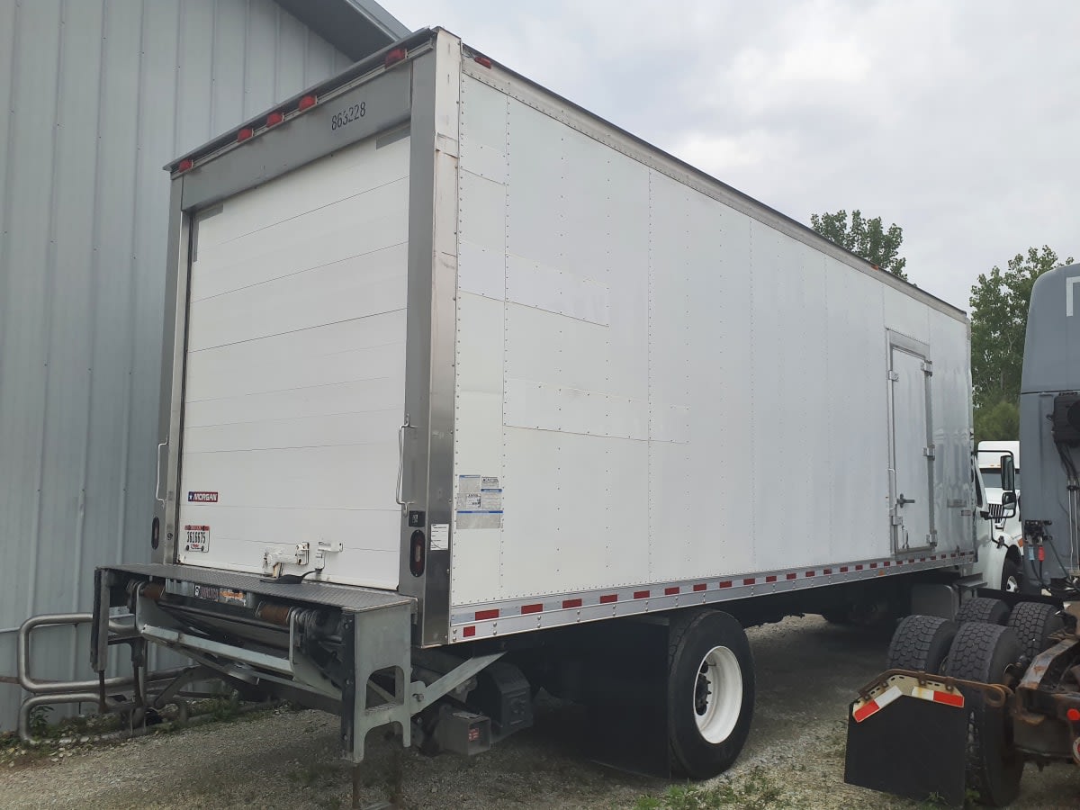 2019 Freightliner M2 106 in Indianapolis, IN — photo 4