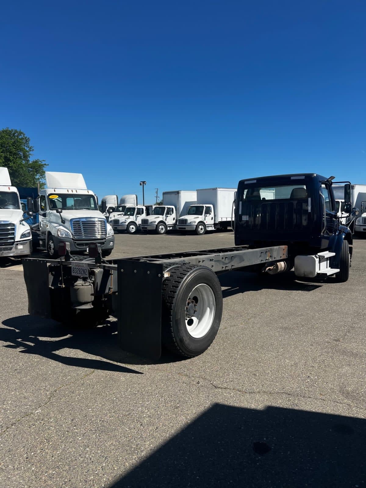 2019 Freightliner M2 106 in West Sacramento, CA — photo 4