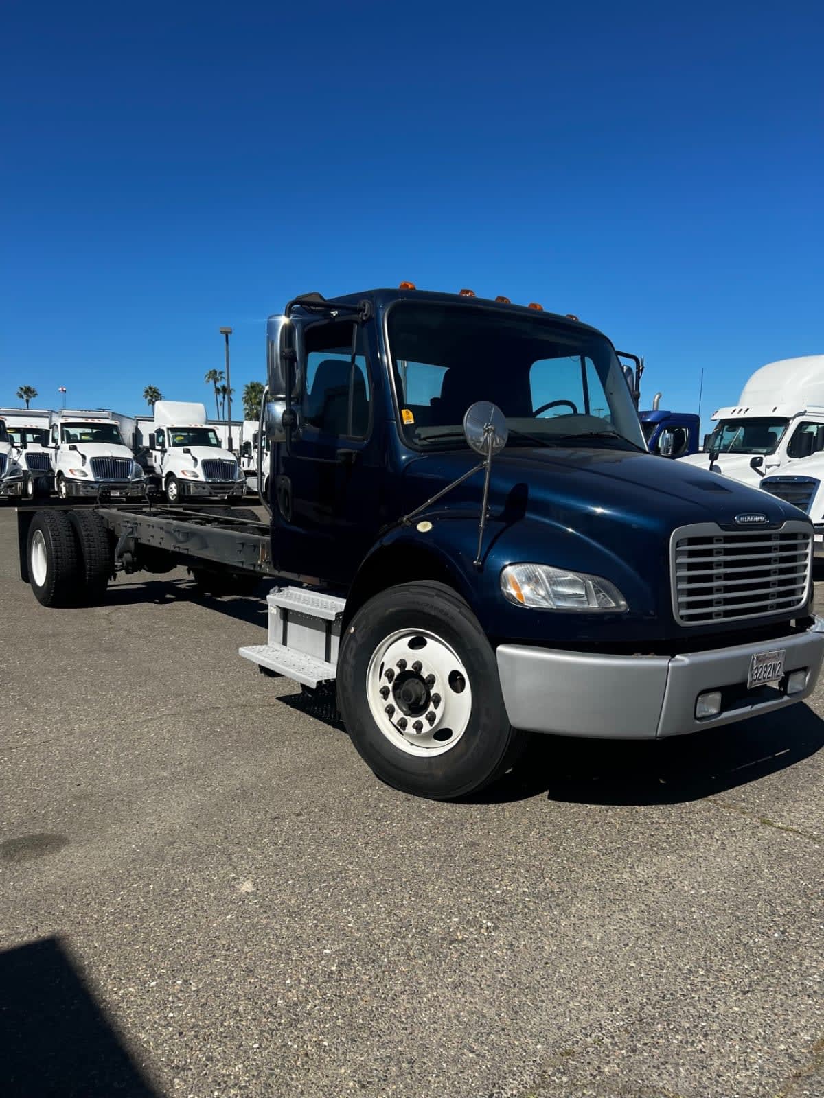 2019 Freightliner M2 106 in West Sacramento, CA — photo 3