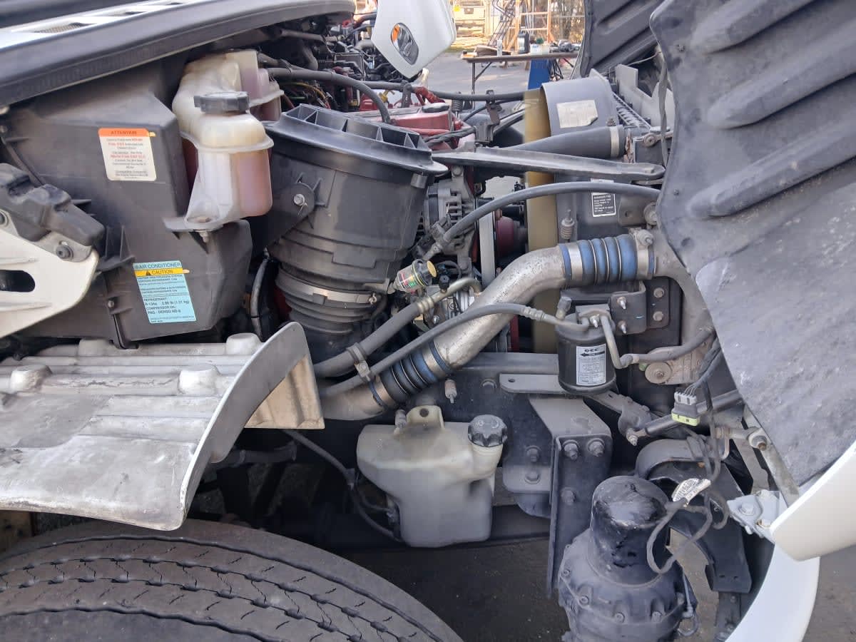 2019 Freightliner M2 106 in Atlanta, GA — photo 13