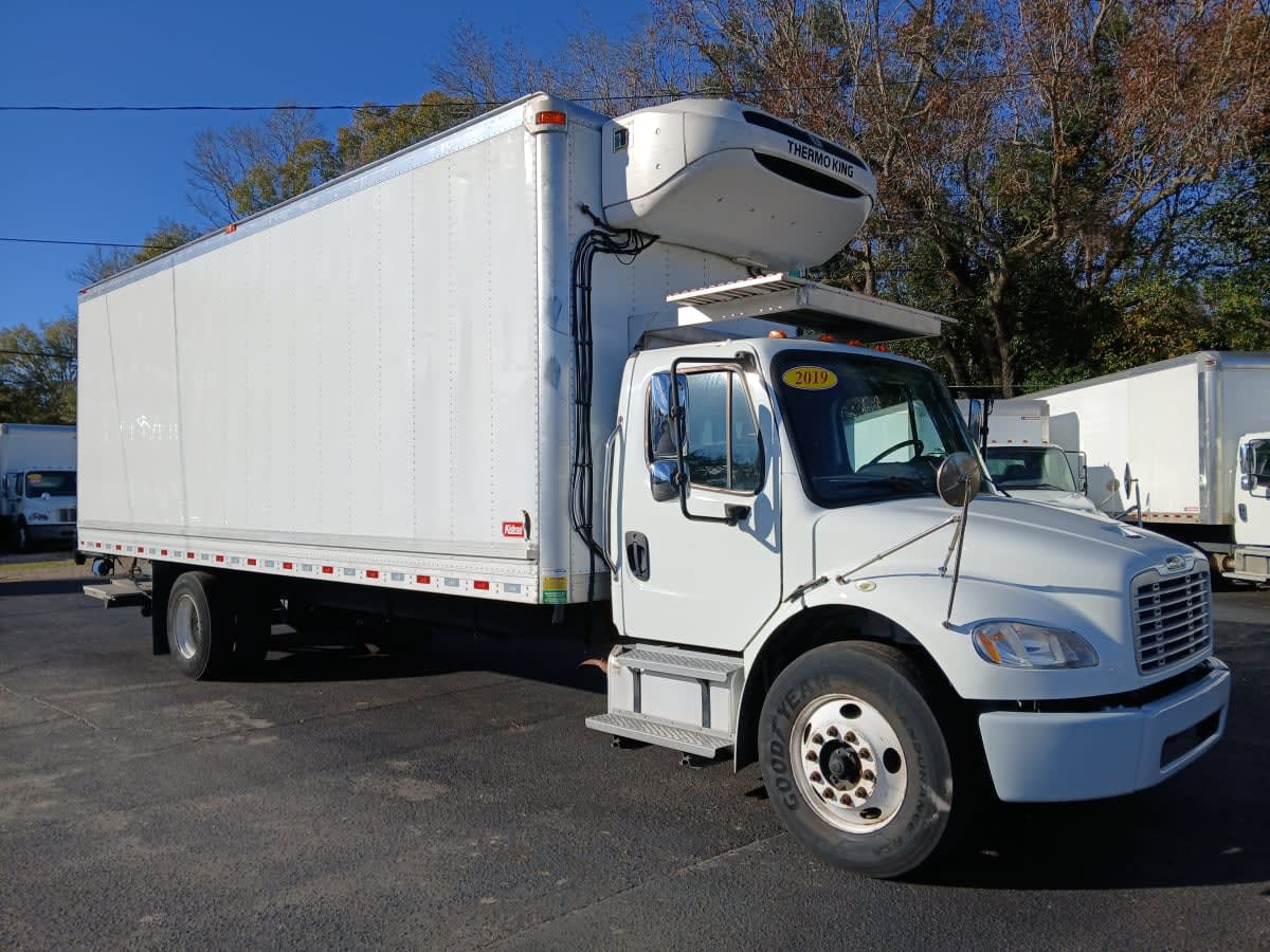 2019 Freightliner M2 106 in Atlanta, GA — photo 3