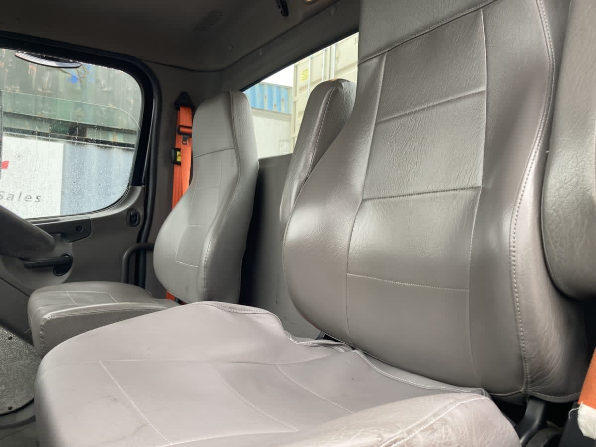 2019 Freightliner M2 106 in Springfield, MA — photo 11