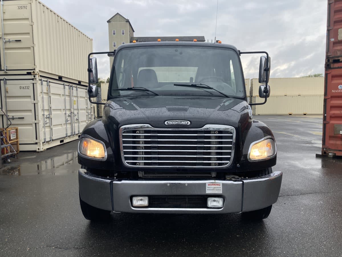 2019 Freightliner M2 106 in Springfield, MA — photo 2
