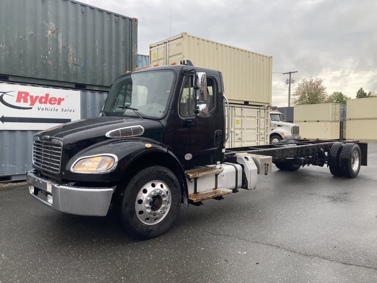 2019 Freightliner M2 106