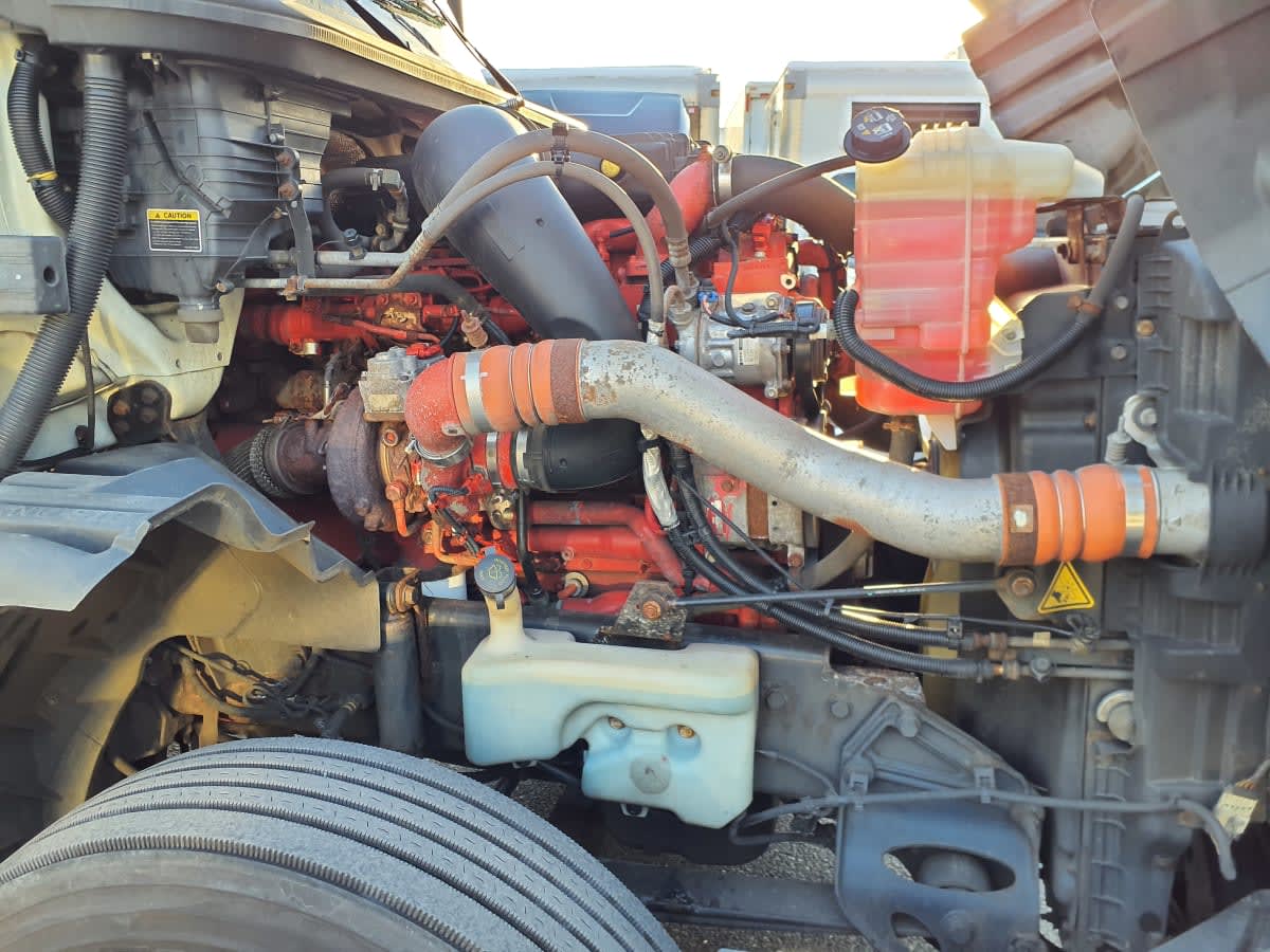 2019 International LT in Springfield, MA — photo 11