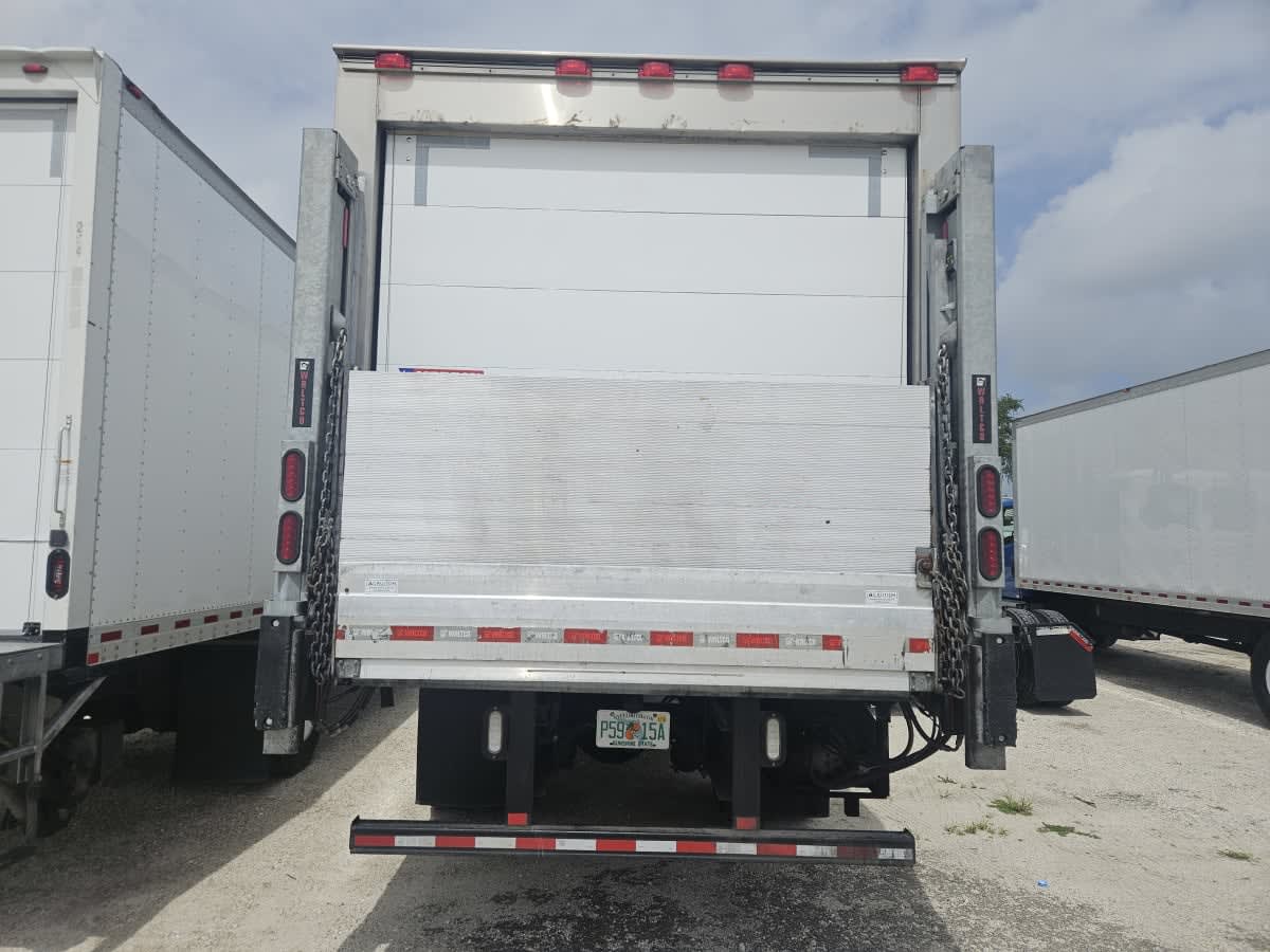 2019 Freightliner M2 106 in Orlando, FL — photo 5