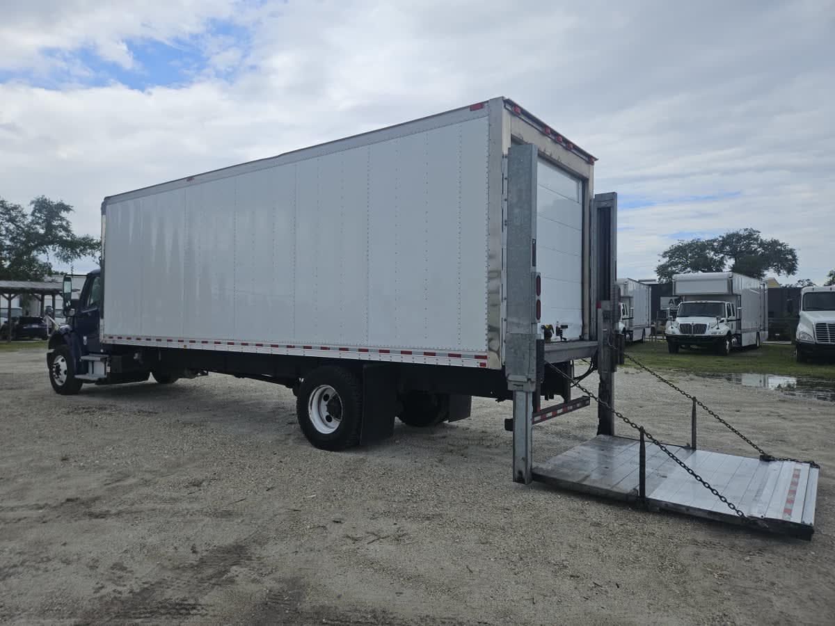 2019 Freightliner M2 106 in Orlando, FL — photo 6