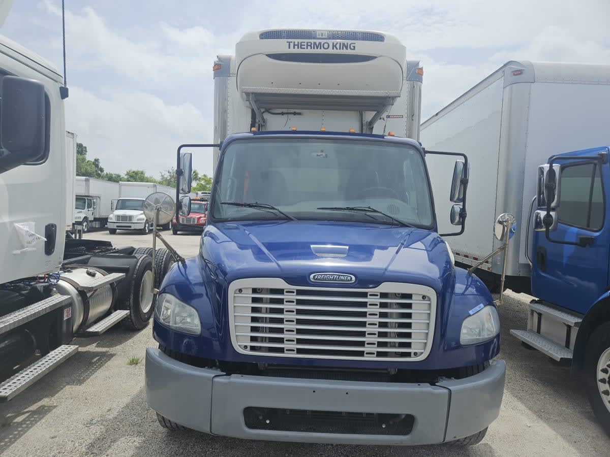 2019 Freightliner M2 106 in Orlando, FL — photo 2
