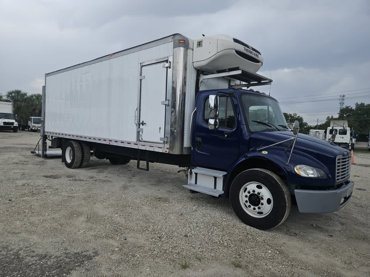 2019 Freightliner M2 106 in Orlando, FL — photo 3