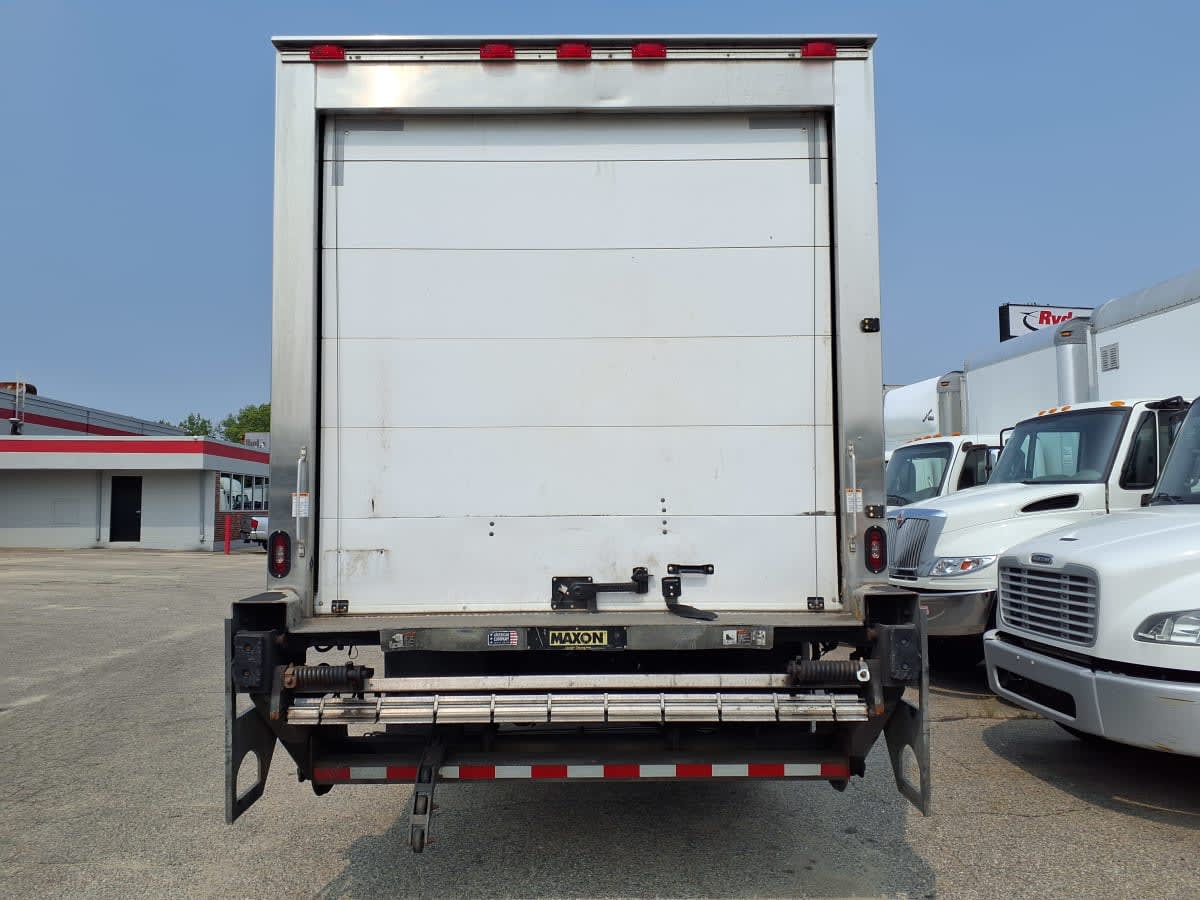 2019 Freightliner M2 106 in Warwick, RI — photo 5