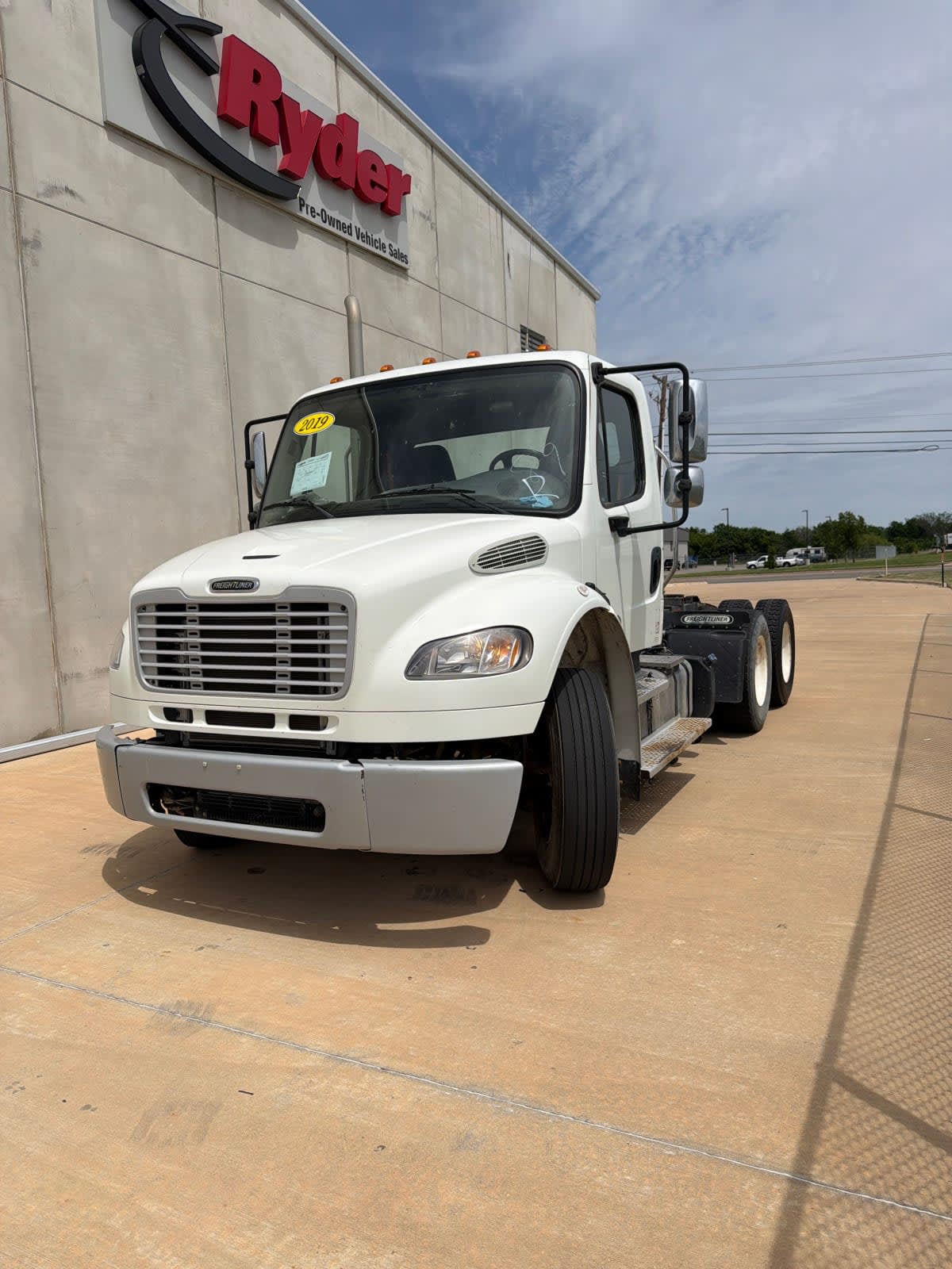 2019 Freightliner M2 106