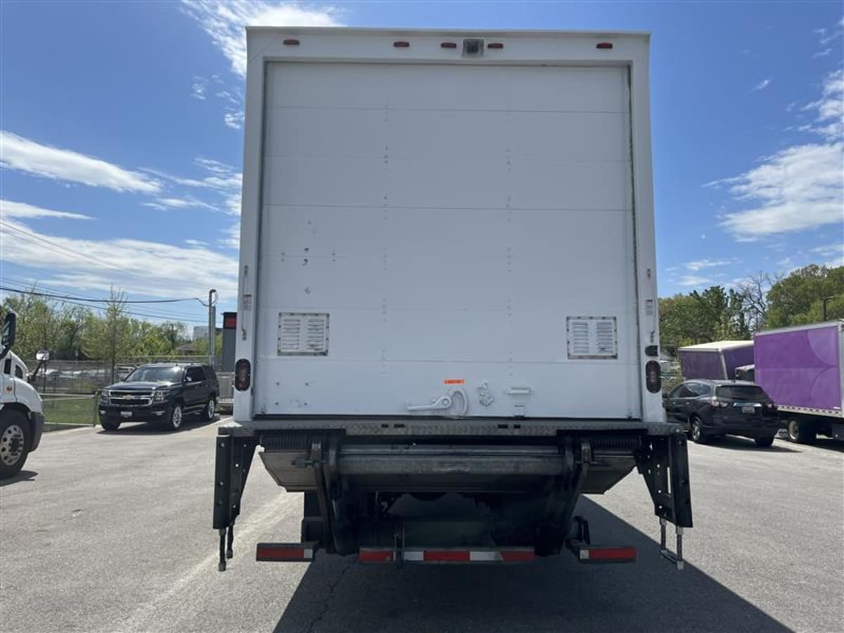 2019 Freightliner M2 106 in Beltsville, MD — photo 5