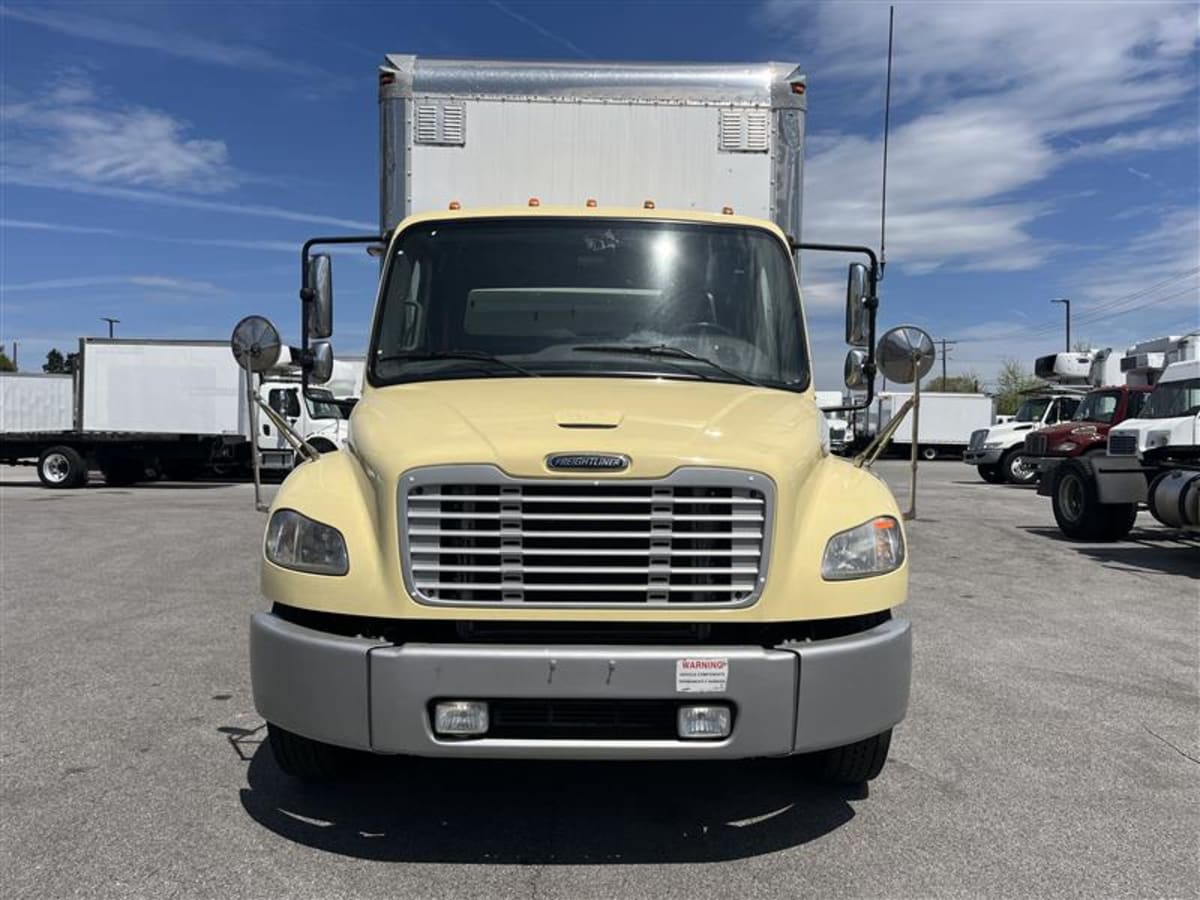 2019 Freightliner M2 106 in Beltsville, MD — photo 2