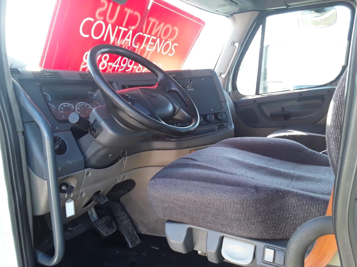 2019 Freightliner Cascadia in Salisbury, MA — photo 7