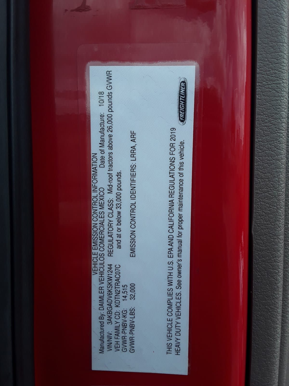 2019 Freightliner Cascadia in Montebello, CA — photo 10