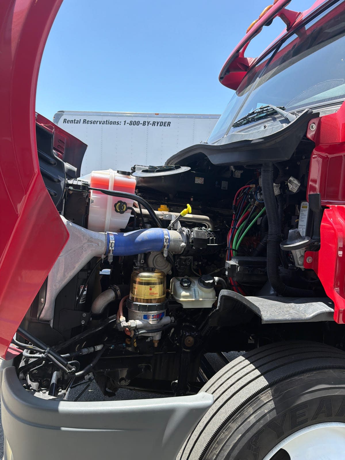 2019 Freightliner Cascadia in Pomona, CA — photo 8
