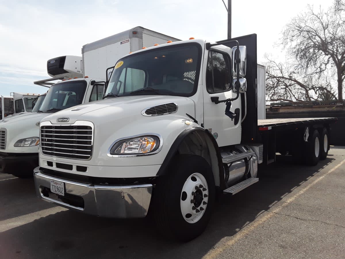 2019 Freightliner M2 106