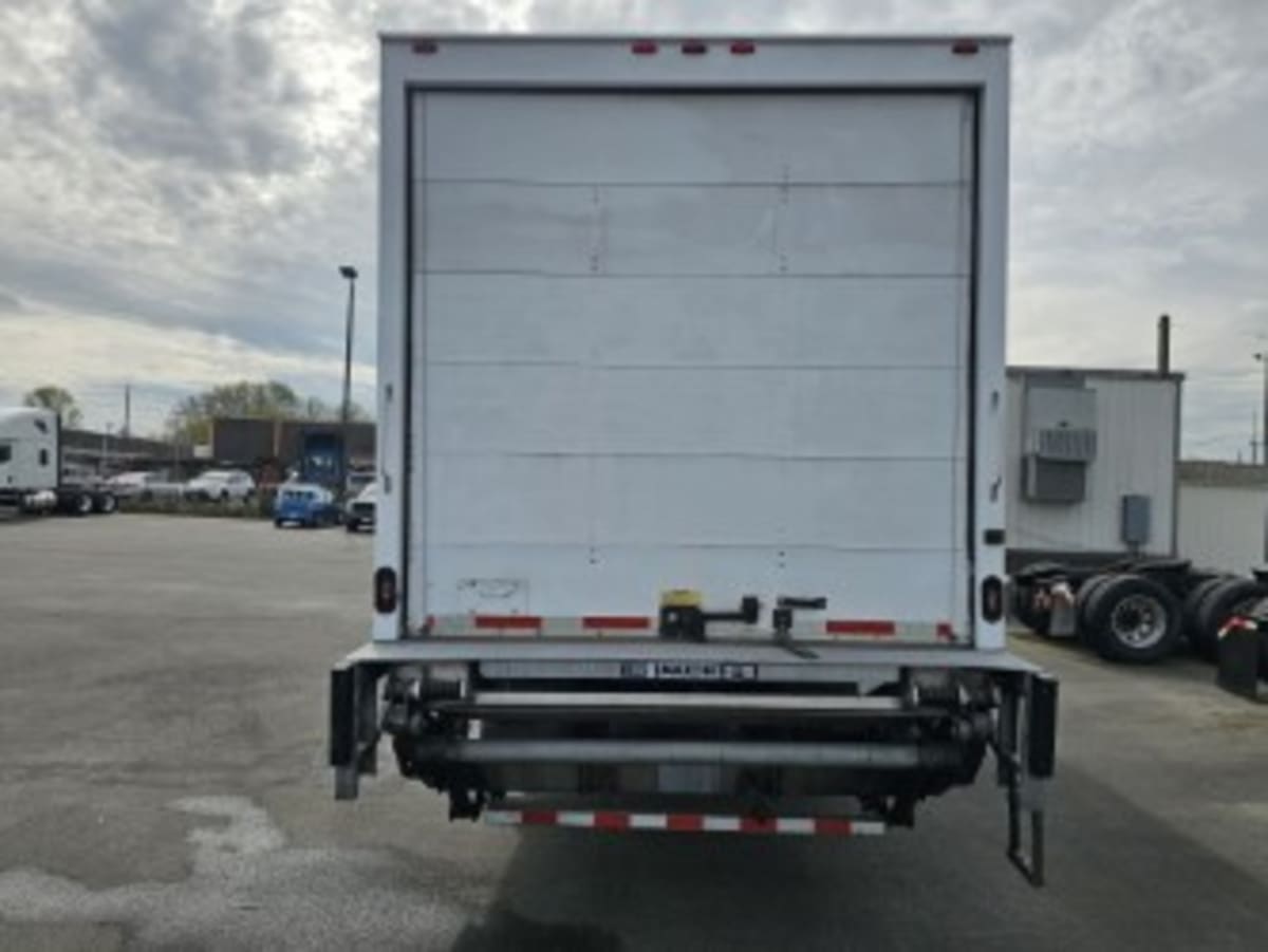 2019 Freightliner M2 106 in Tacoma, WA — photo 5