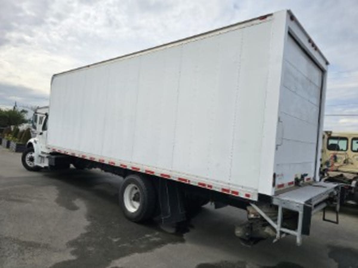 2019 Freightliner M2 106 in Tacoma, WA — photo 6
