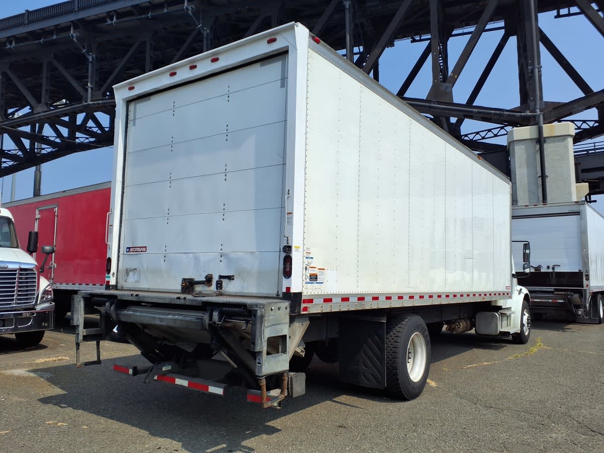 2019 Freightliner M2 106 in Newark, NJ — photo 4