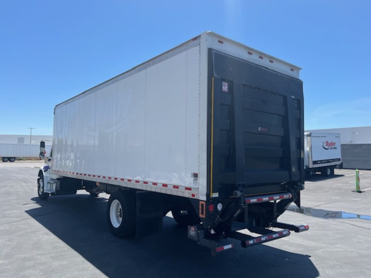 2019 Freightliner M2 106 in Fontana, CA — photo 6