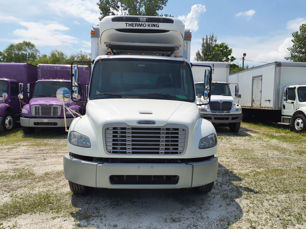 2019 Freightliner M2 106 in Indianapolis, IN — photo 2
