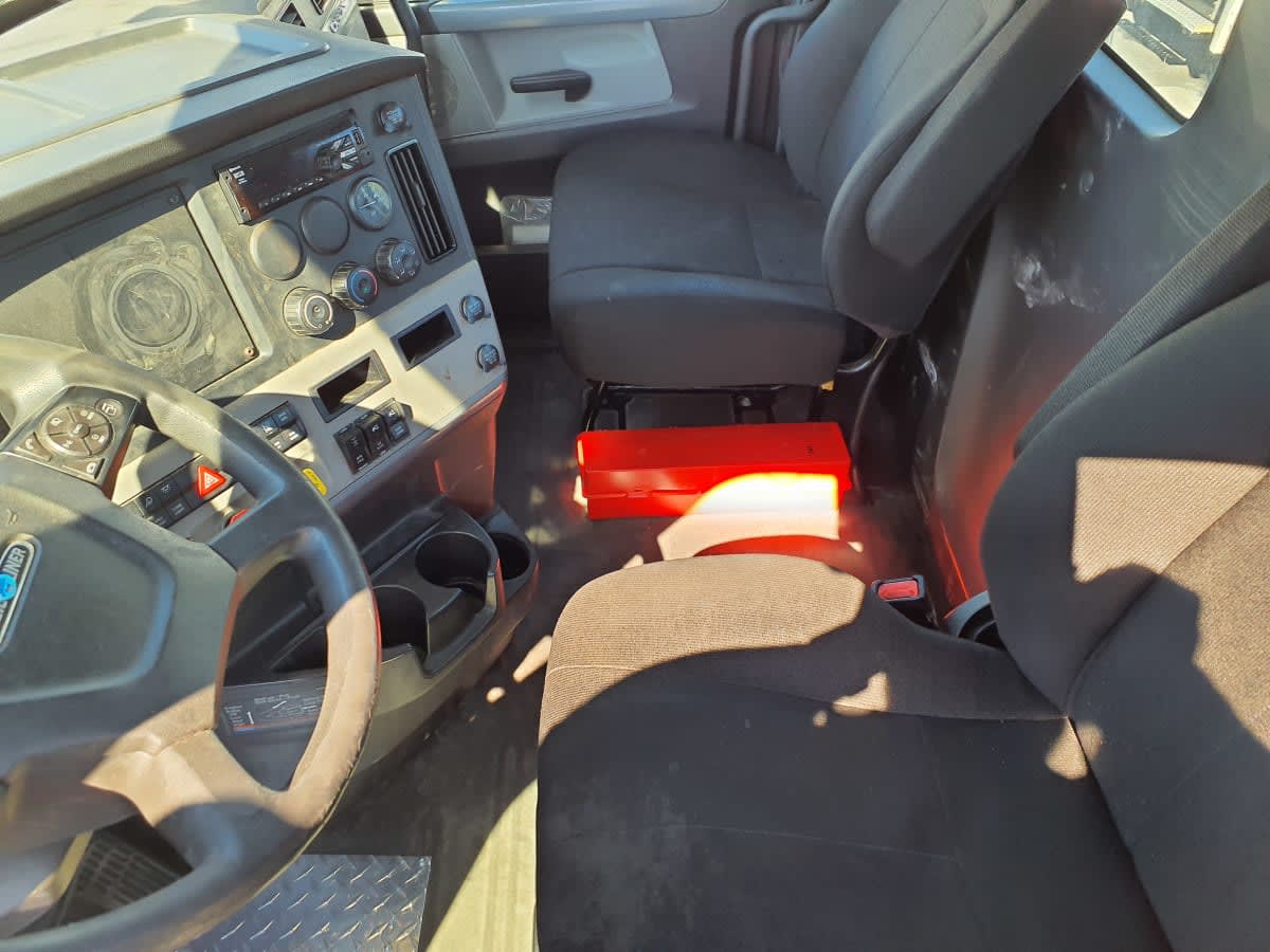 2019 Freightliner Cascadia in Atlanta, GA — photo 7