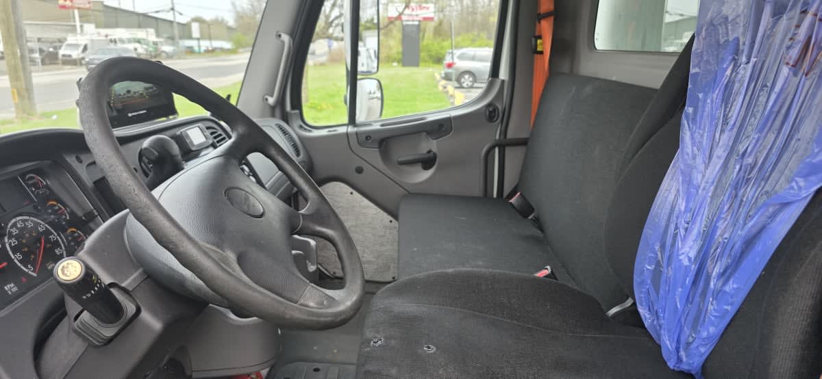 2019 Freightliner M2 106 in Bensalem, PA — photo 7
