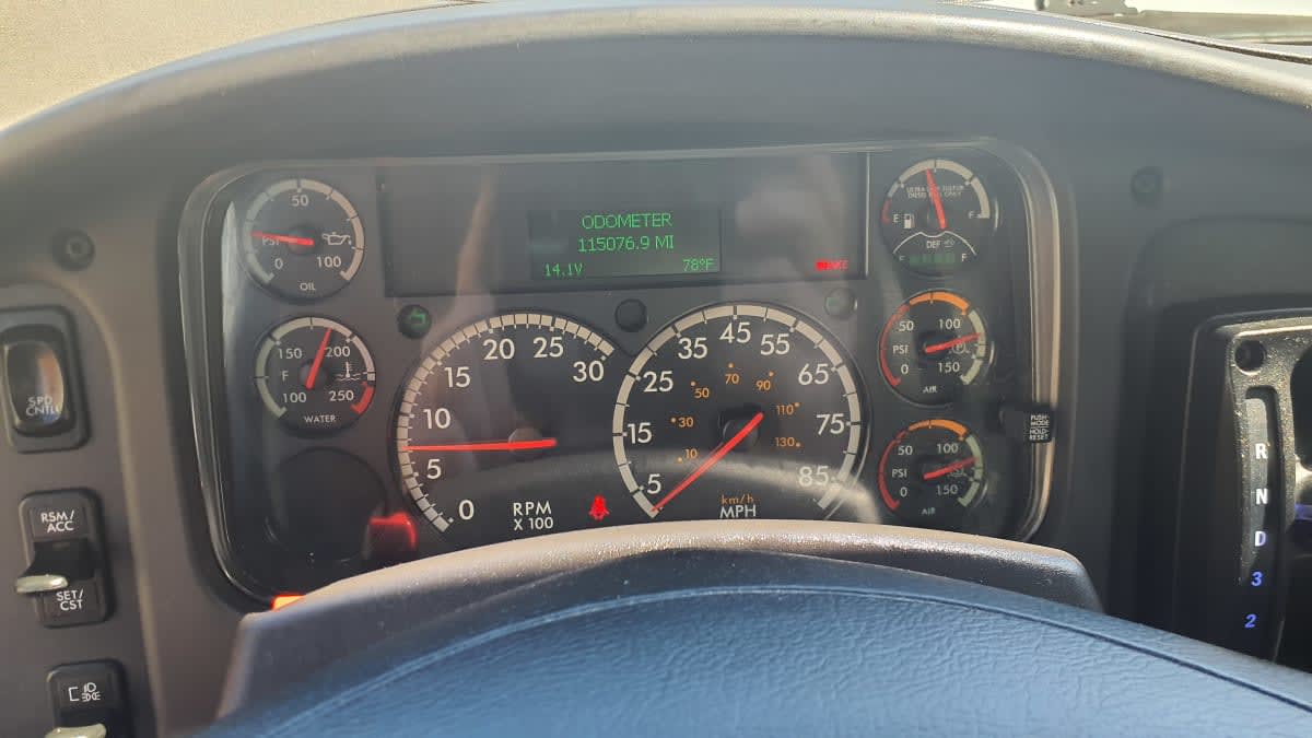2019 Freightliner M2 106 in Springfield, MA — photo 10