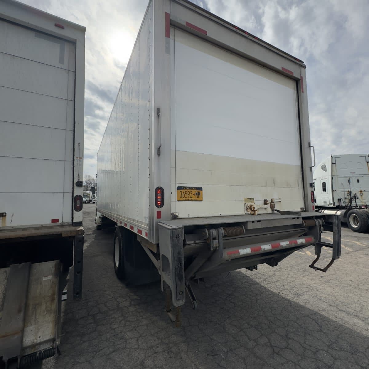 2019 Freightliner M2 106 in Syracuse, NY — photo 6