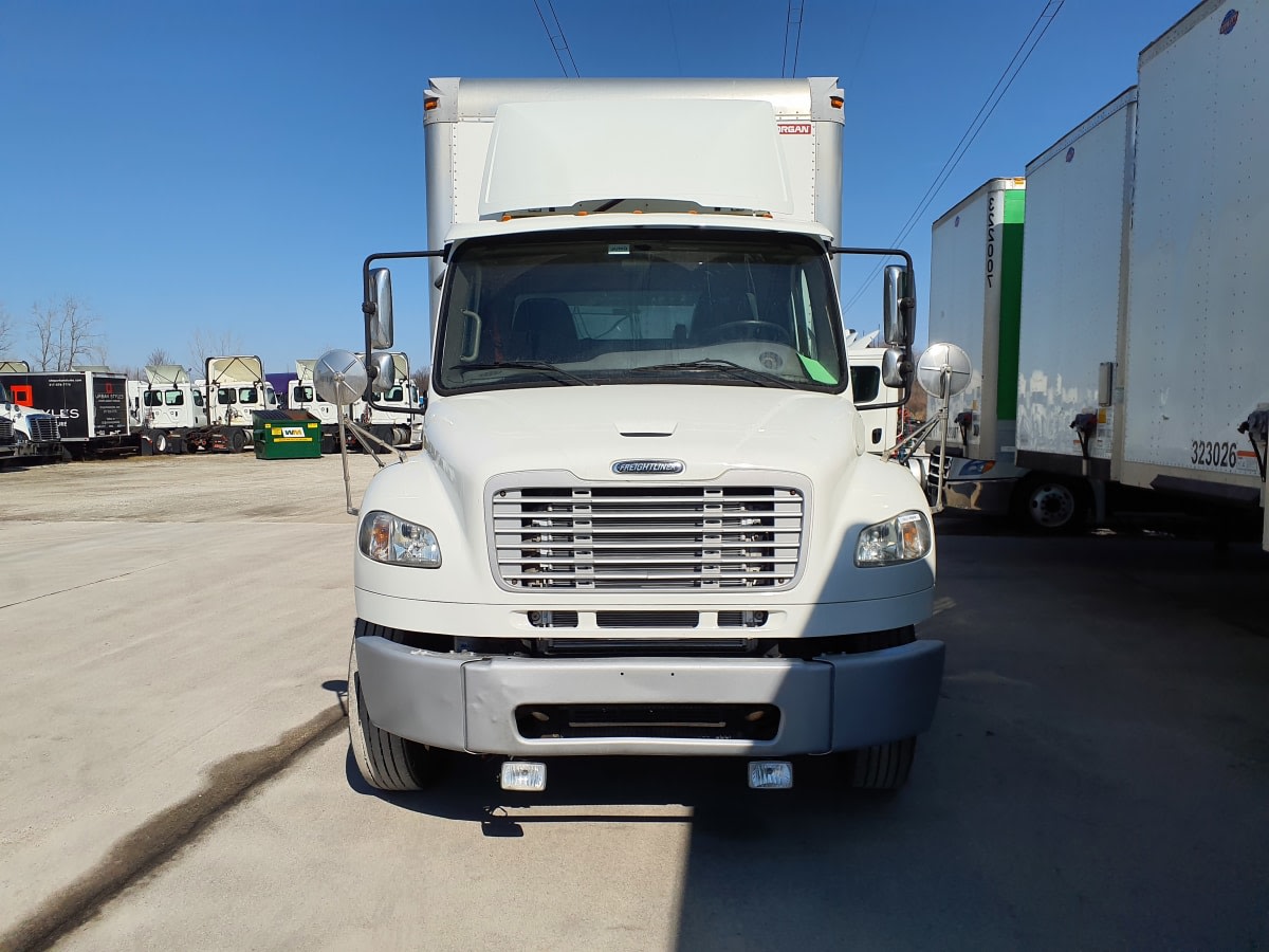 2019 Freightliner M2 106 in Indianapolis, IN — photo 2