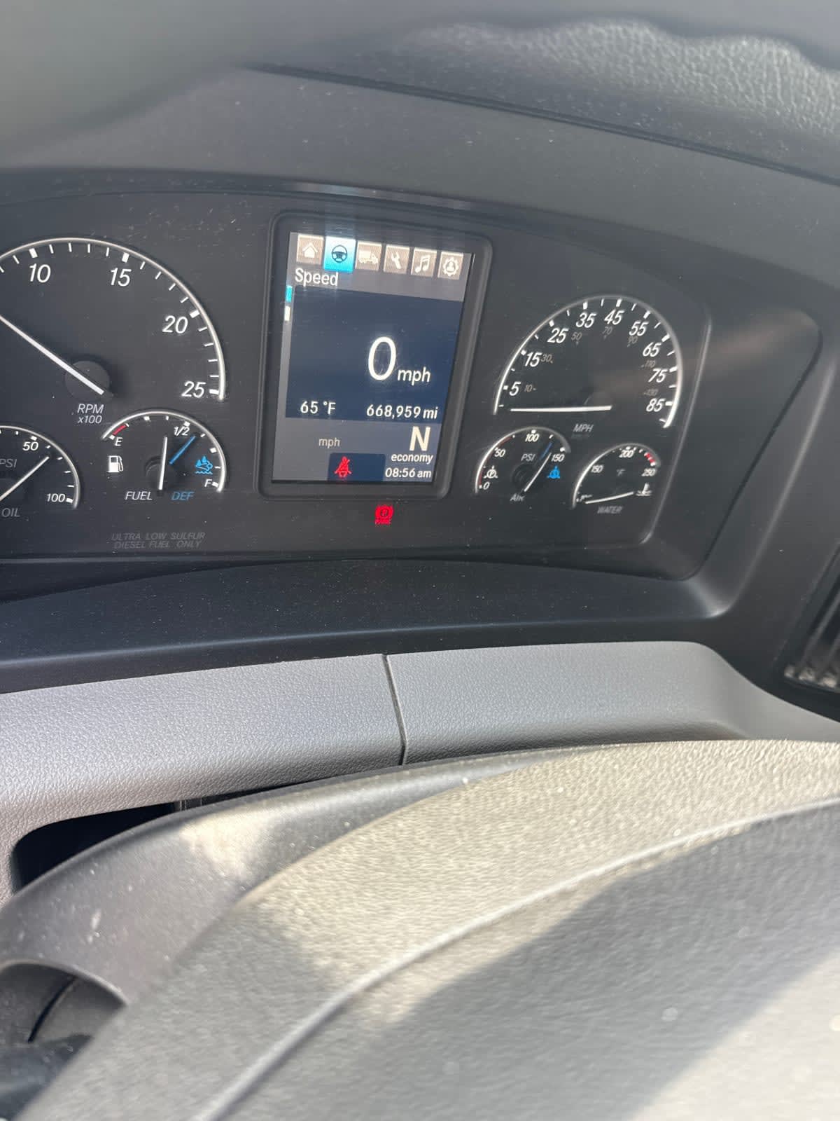 2019 Freightliner Cascadia in Pomona, CA — photo 10