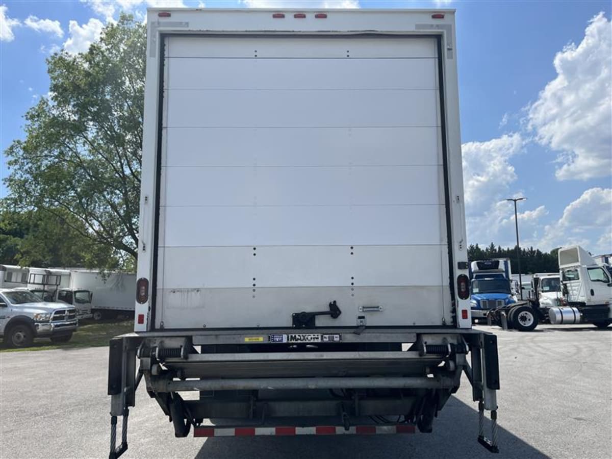2019 Freightliner M2 106 in Beltsville, MD — photo 5