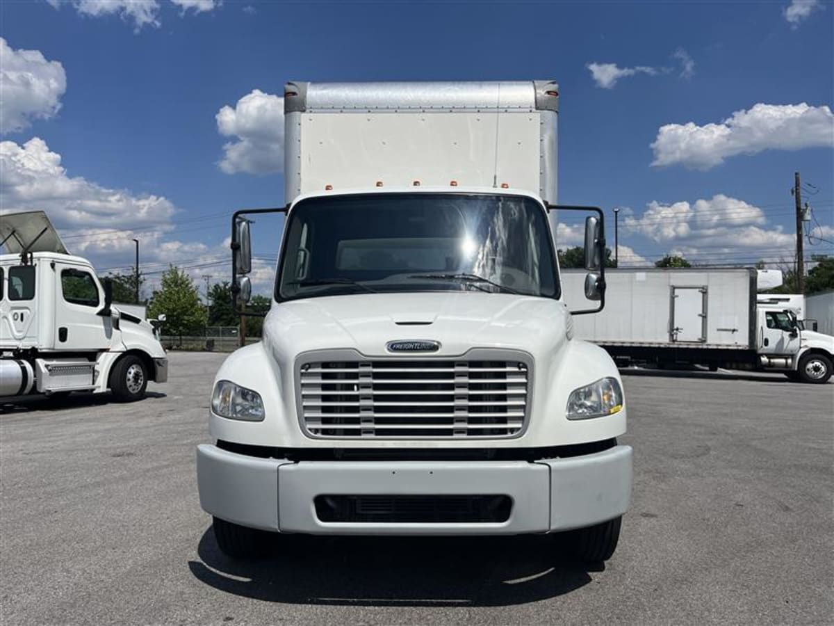 2019 Freightliner M2 106 in Beltsville, MD — photo 2