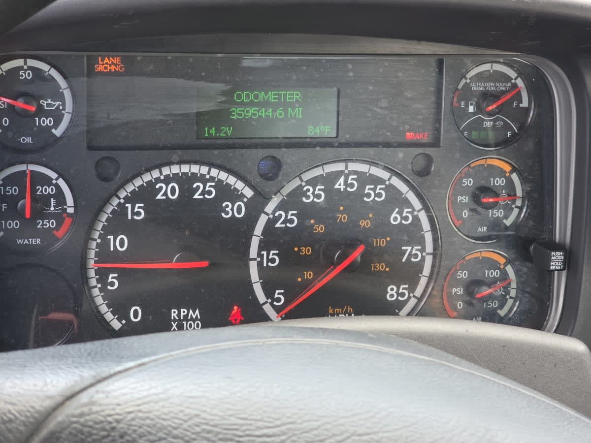 2019 Freightliner M2 106 in Bensalem, PA — photo 9