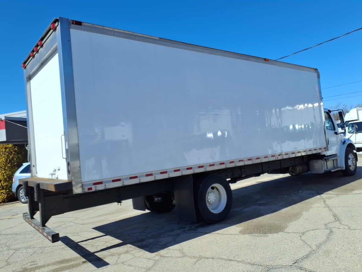 2019 Freightliner M2 106 in Warwick, RI — photo 4